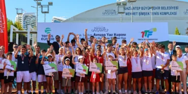 gaziantep-ten-avrupa-ya-tenis-basarisi-1751203825-301_large.webp.webp