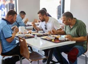 Antalya Büyükşehir Belediyesi’nin ikinci Kent Lokantası hizmete girdi (13)