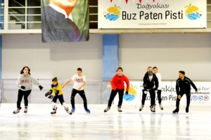 DAĞYAKASI BUZ PİSTİ (5)1