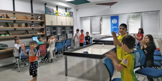 Talas’ta Geleceğin Teknoloji Yıldızları Yetişiyor!