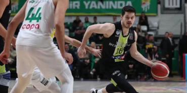 play-off-yolunda-guclu-adim-gokhan-aydin-sakarya-buyuksehir-de-1753445922-857_large.webp.webp