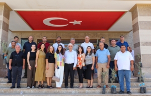 Aksuda Çevre dostu çiftçi kart eğitim toplantısı düzelendi (15)