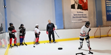 BUZ HOKEYİ GELİŞİM KAMPI (2)