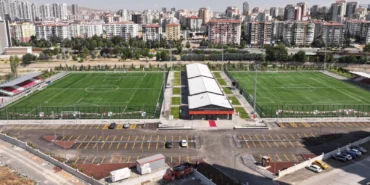 ankara-nin-spor-altyapisi-gucleniyor-abb-den-hali-saha-ve-kompleks-atagi-1756041702-310_large.webp.webp