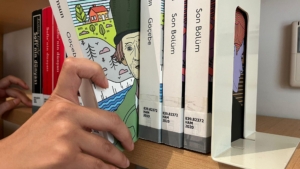 Antalya-Kutuphanesi-Kitap-Kulubu-okurlari-bulusturuyor_8