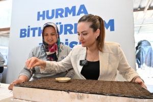 Başkan Vekili Özdemir Büyükşehir’in bitki üretim tesisini gezdi (8)