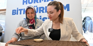 Başkan Vekili Özdemir Büyükşehir’in bitki üretim tesisini gezdi (8)