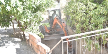 Kepez-Belediyesinden-Fatih-Mahallesinde-dere-temizligi-calismasi_4