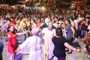 Kepez-Kultur-Festivalinde-Yoruk-atesi-yandi_5