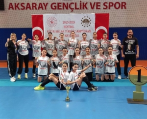 Kepezden-Milli-Takima-13-hentbolcu_2