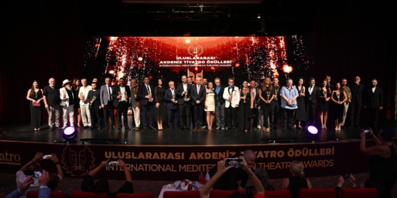 Kepez’in Uluslarası Akdeniz Tiyatro Ödülleri ilk kez sahiplerini buldu 