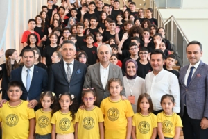 Mimar-Sinan-Kongre-Merkezinde-Bilimsel-Kesifler_3