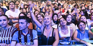 YÖRELER RENKLER - KARADENİZ GECESİ 36