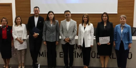 İzmir’de Bilim ve Teknoloji Şenliği Tamamlandı