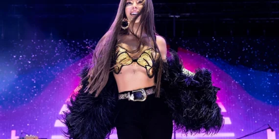 Simge’den Sezen Aksu’ya ‘Sen Ağla’ Sürprizi!