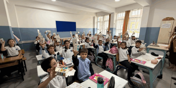 İnegöl’de 27 Bin Kumbara ile Kitap Seferberliği!