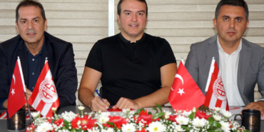 2- Güral Premier Antalyaspor Voleybol İmza (Rıza Perçin, Sami Güral, Mustafa Ergün)