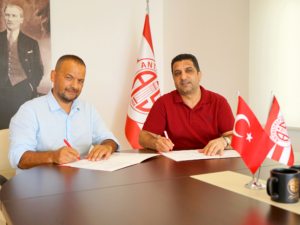 AS Voleybol Rehab İmza (Murat Tanır, Osman Yıldız) (1)