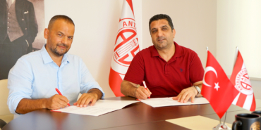 AS Voleybol Rehab İmza (Murat Tanır, Osman Yıldız) (1)