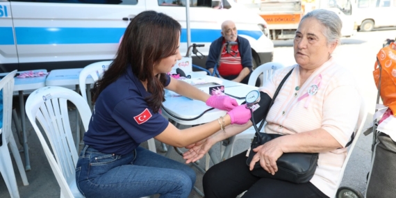 Meme kanseri farkındalık etkinliği