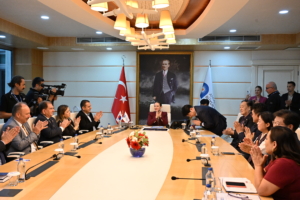 Güney Kore heyetinden Büyükşehir Belediyesi’ne ziyaret (5)