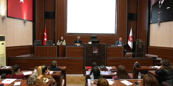 ankara-kecioren-de-personele-kentsel-donusum-egitimi-1761643507-422_large.webp.webp