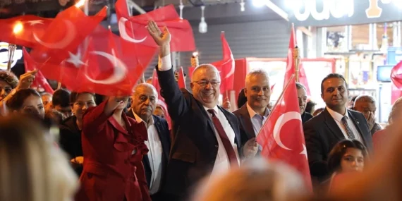 balikesir-edremit-te-cumhuriyet-coskusu-sokaklara-tasacak-1761366175-855_large.webp.webp