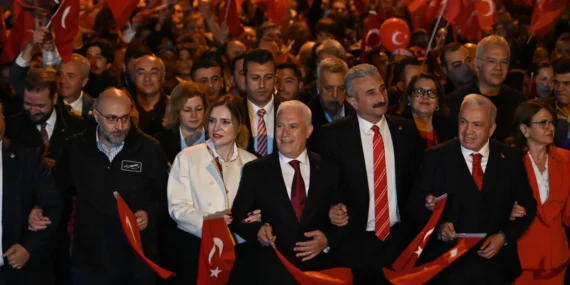 bursa-da-cumhuriyet-isigi-yine-nilufer-den-yukselecek-1761048391-492_large.webp.webp
