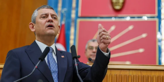 Özgür Özel: Gençler Geleceğe Güven Duysun!