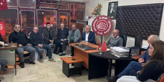 CHP Kongresi Öncesi Pazaryeri’nde Hareketlilik