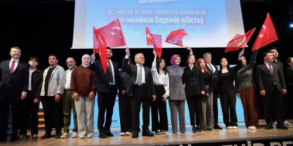 kayseri-buyuksehir-den-ogrencilere-kitap-destegi-1761457424-450_large.webp.webp