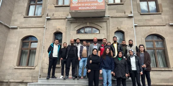 nevsehir-de-hayvan-saticilarina-egitim-programi-1761457217-55_large.webp.webp
