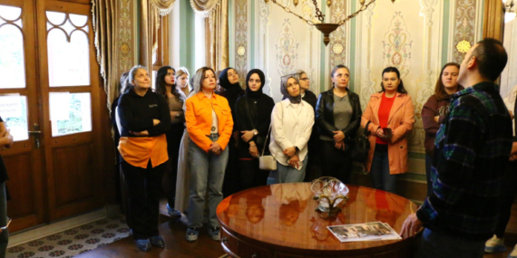 selim-sirri-pasa-konaginda-sanat-dolu-bir-gun-1-buyuk-1761563423-366-x750.jpeg