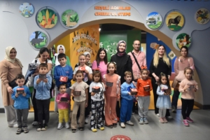 10-Kasimda-Kepezin-miniklerinden-Ataturke-sevgi-dolu-izler_8