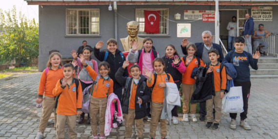 İzmir, 79 Köye Ücretsiz İnternet Hizmeti Başlattı