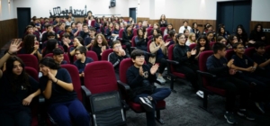 KONYAALTI BELEDİYESİ OKUL KÜTÜPHANESİNE KİTAP BAĞIŞI YAPTI (7)