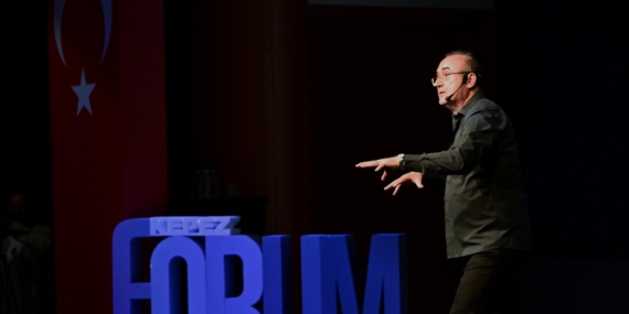 Kepez-Forumda-10-Kasim-Soylesisi;-Sunay-Akin-ile-Aslanli-Yol_7