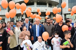 Kepezde-losemiye-karsi-turuncu-umutlar-gokyuzune-yukseldi_4