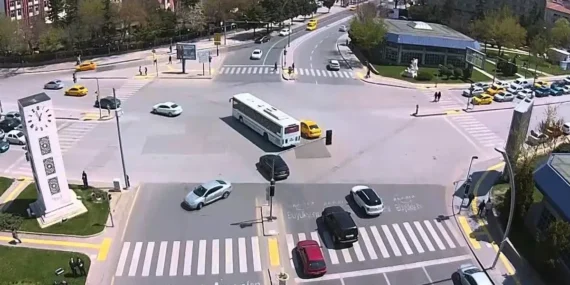 ankara-da-10-kasim-duzenlemesi-bazi-guzergahlar-kapatilacak-1762693901-426_large.webp.webp
