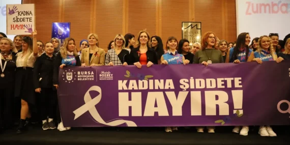 bursa-buyuksehir-kadinlari-sporla-bulusturdu-1764078580-180_large.webp.webp