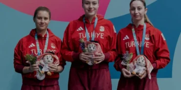bursa-buyuksehir-li-ozge-yilmaz-dan-masada-gumus-madalya-1762950254-867_large.webp.webp