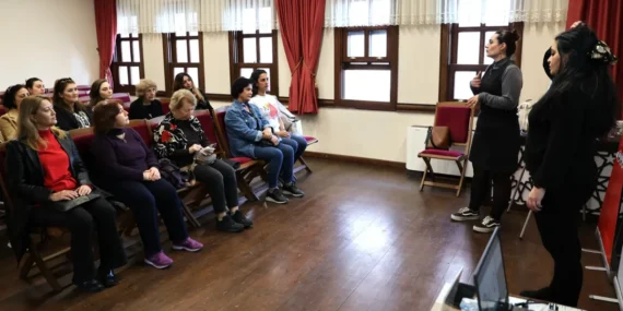 Kadınlar İçin Hak Bilinci ve Şiddetle Mücadele