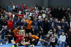 bursa-nin-ehf-avrupa-kupasi-son-16-turu-ndaki-rakibi-belli-oldu-1763462987-911_large.webp.webp
