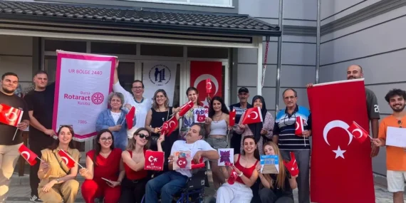 bursa-rotaract-tan-cumhuriyet-yolu-projeleri-ile-anlamli-etkinlikler-1763644356-482_large.webp.webp