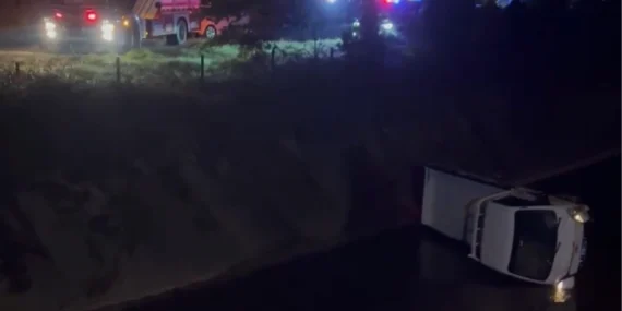 Alkollü Sürücü Düzce’de Kamyonetle Kanalda Devrildi