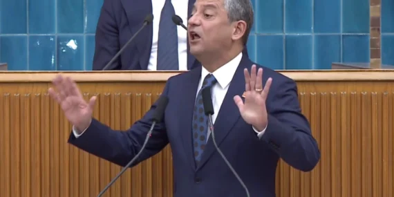 Özgür Özel: İmamoğlu İddianamesi Haysiyet Cellatlığı