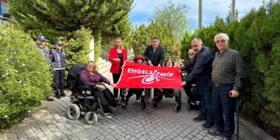 Çeşme’ye İki Yıldızlı Kırmızı Bayrak Zaferi!