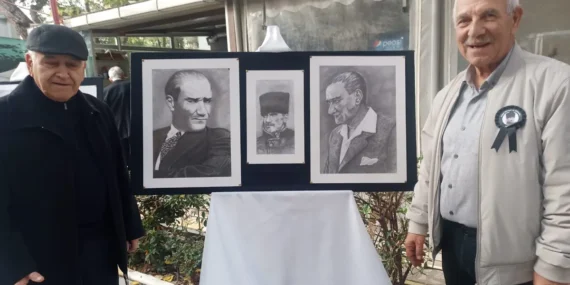 kadir-elmaz-dan-ataturk-temali-karakalem-sergisi-1762881767-237_large.webp.webp
