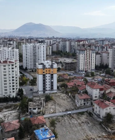 kayseri-kocasinan-da-kentsel-donusum-tam-gaz-1763499008-827_large.webp.webp