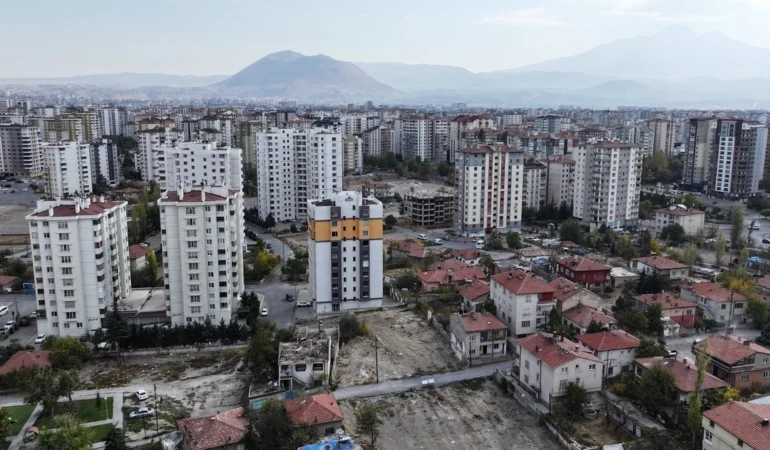 kayseri-kocasinan-da-kentsel-donusum-tam-gaz-1763499008-827_large.webp.webp